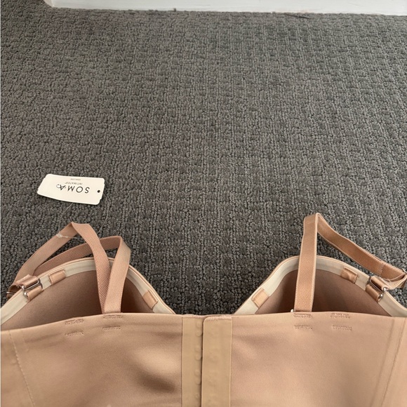 NWT Soma Women's Beige Covertible/Strapless Underwire Bra - Picture 2 of 6
